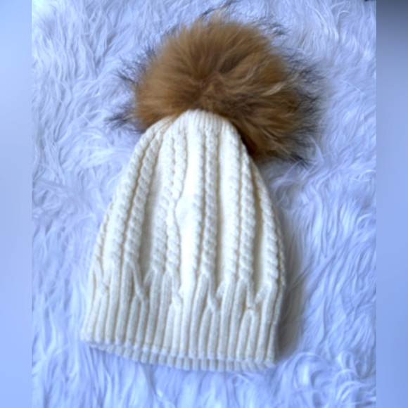 Accessories - Cozy Cream Knit Pom-Pom cashmere blend Beanie